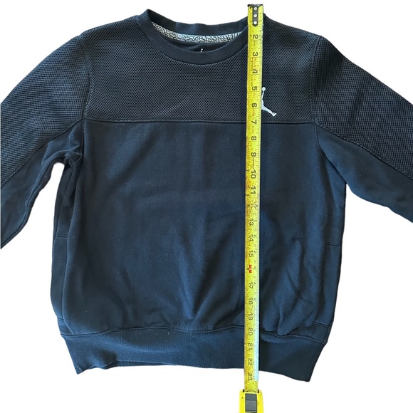 Jordan Boys Black Crew Neck Jumpman Sweatshirt Size Large Ages 12-13 - Picture 5 of 6